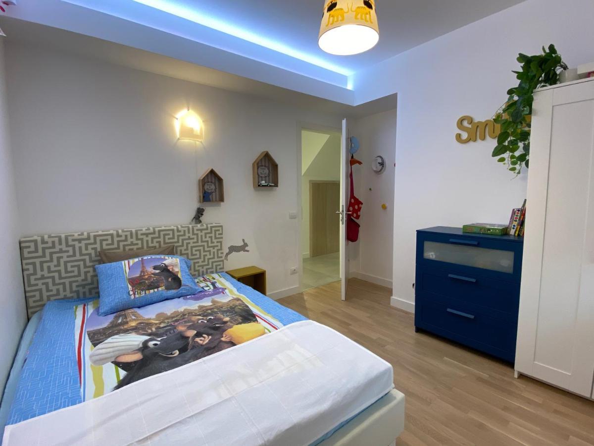 Casa Noastra De La Mare Villa นาโวดาริ ภายนอก รูปภาพ