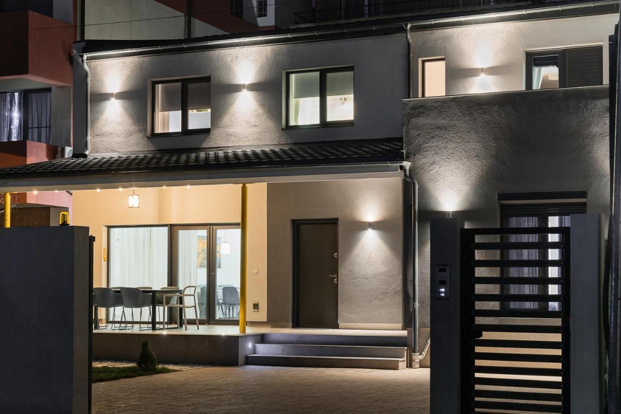 Casa Noastra De La Mare Villa นาโวดาริ ภายนอก รูปภาพ